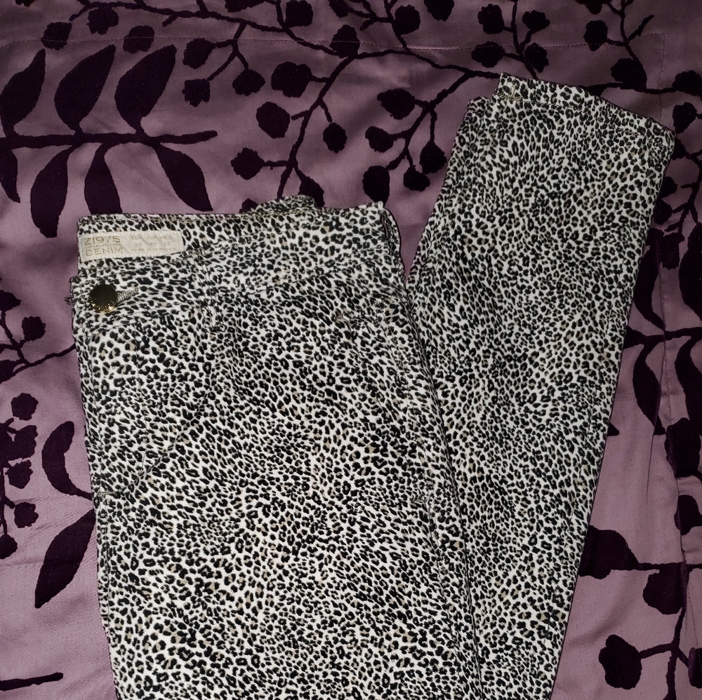 Zara Basics 1975 Denim Animal Print Jeans/Pants